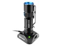 Latarka-Olight-S10R-II-na-ladowarce.jpg